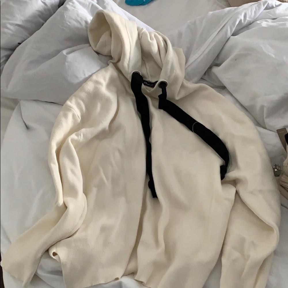 Zara sz S white and black Hoodie